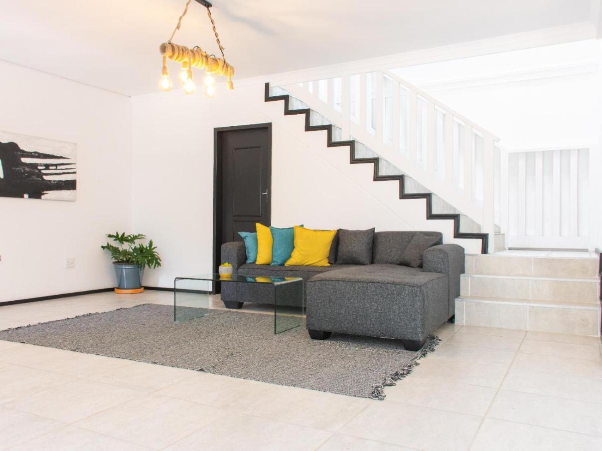 Zwelakho Furnished Apartments The Cube ヨハネスブルグ エクステリア 写真