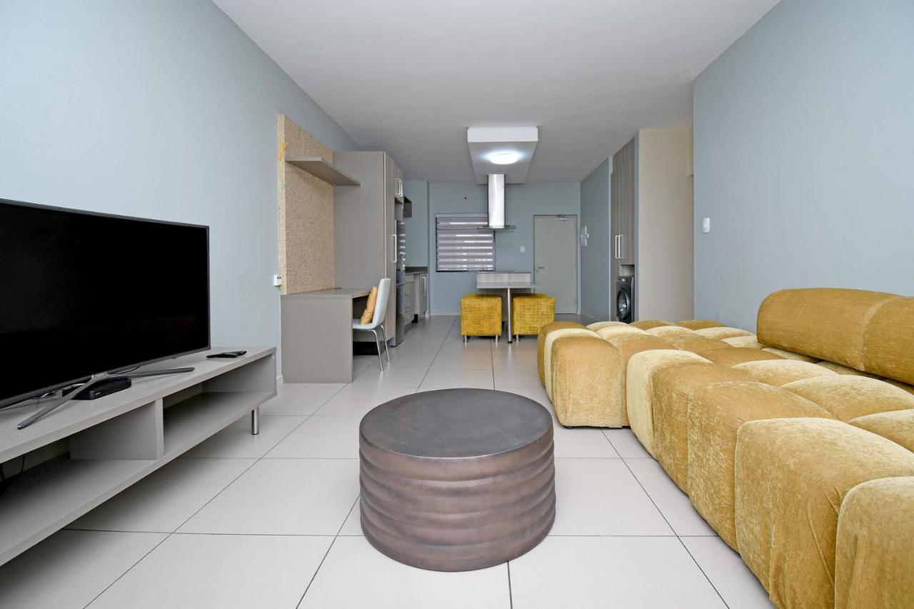 Zwelakho Furnished Apartments The Cube ヨハネスブルグ エクステリア 写真